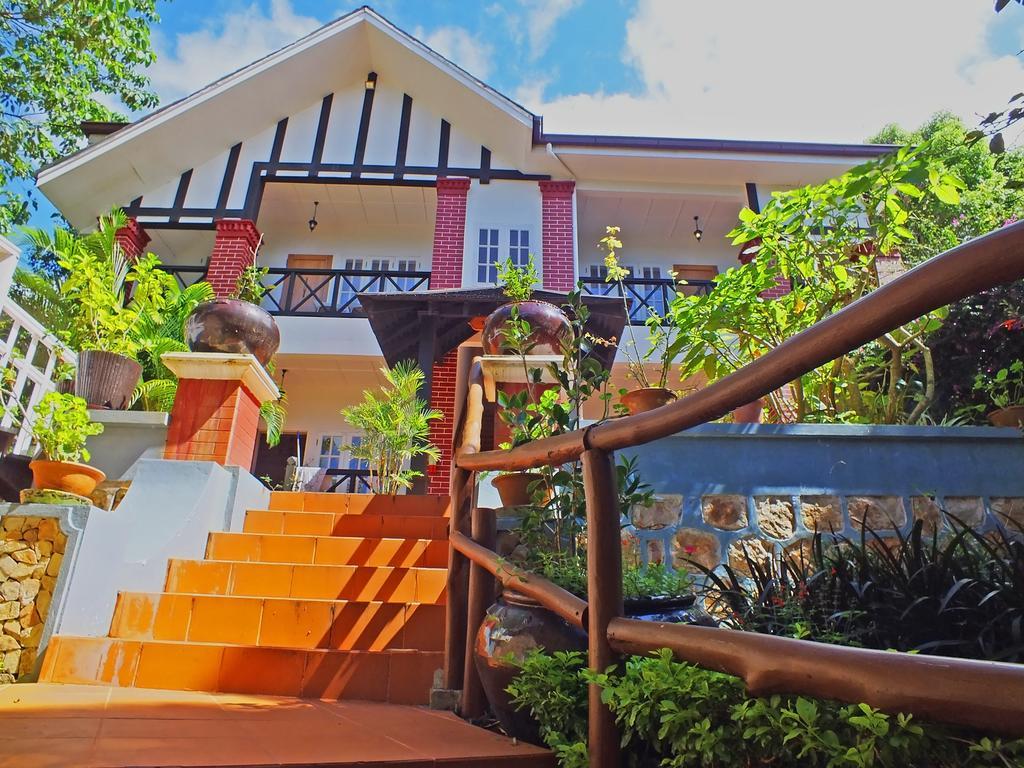 Royal Kalaw Hills Resort Exteriér fotografie